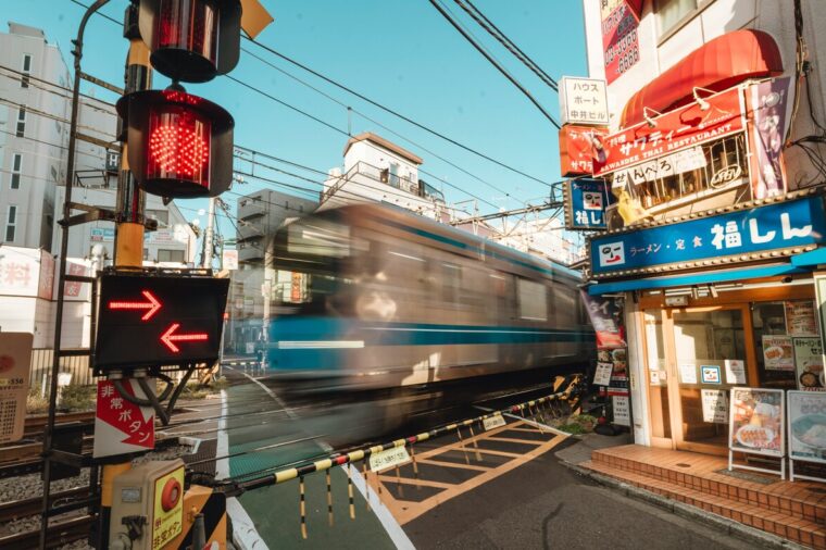 ドハティのしきい値——400ミリ秒という分岐点