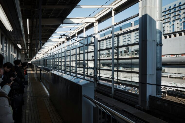 進捗バーは時間を語らない——体感時間と表示の心理